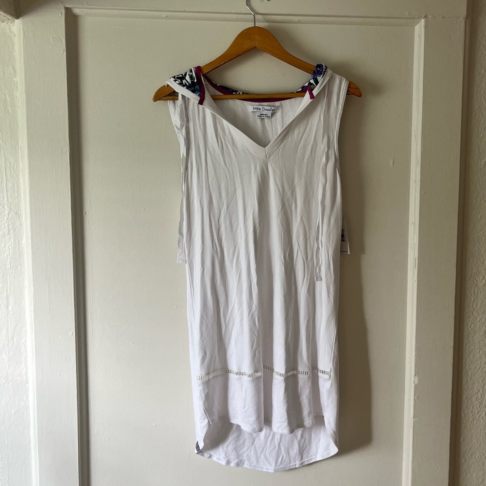 NWT Vera Bradley Swim Cover Up Hooded white Size Medium
